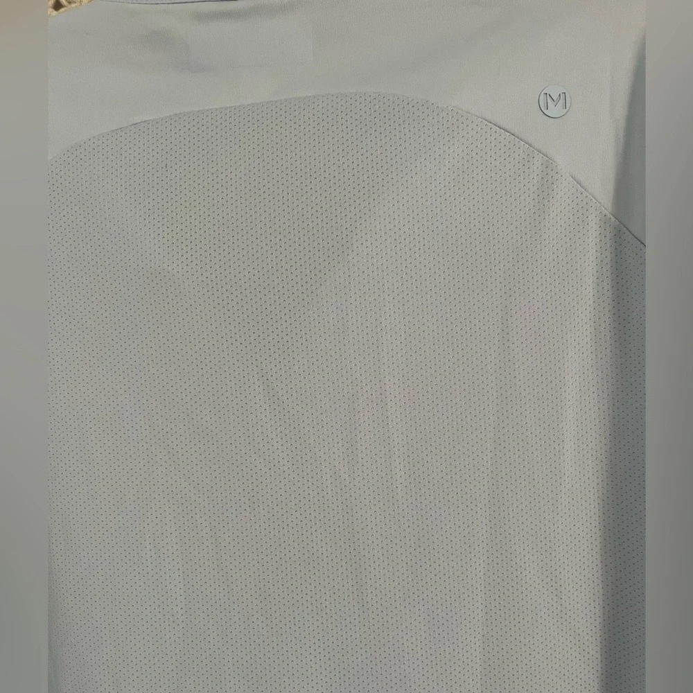 Movetes Arch Quarter Zip Ice Blue Size Medium NWT - Picture 5 of 5